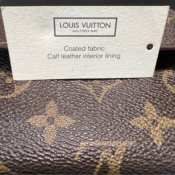 Vintage Louis Vuitton Wallet - Picture 9 of 13